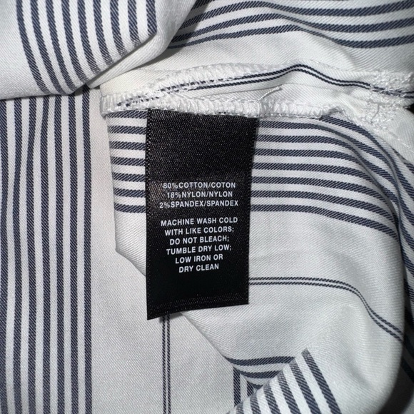 Lafayette 148 New York Women’s Stripped Blouse Size Medium - Picture 5 of 7